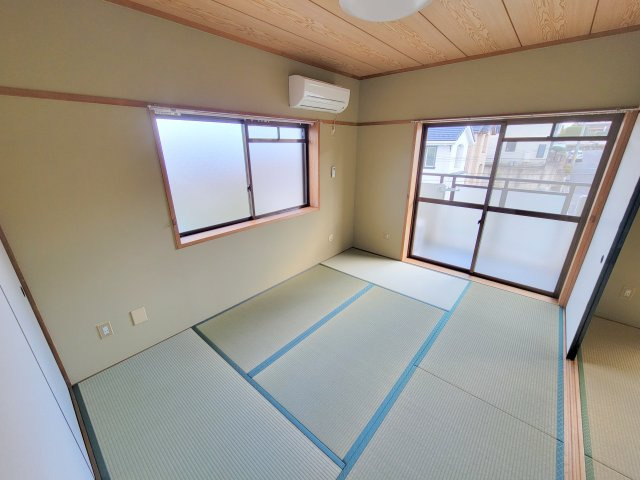 ロイヤル静和テラスハウスの和室