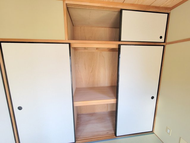 ロイヤル静和テラスハウスの収納