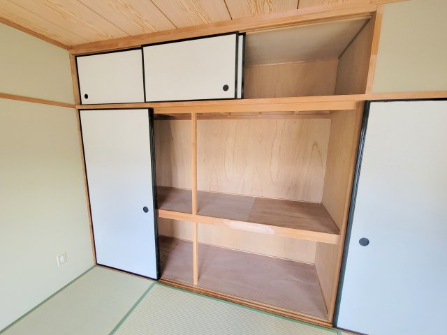 ロイヤル静和テラスハウスの収納