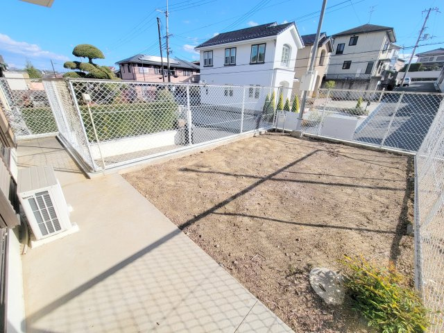 ロイヤル静和テラスハウスの庭