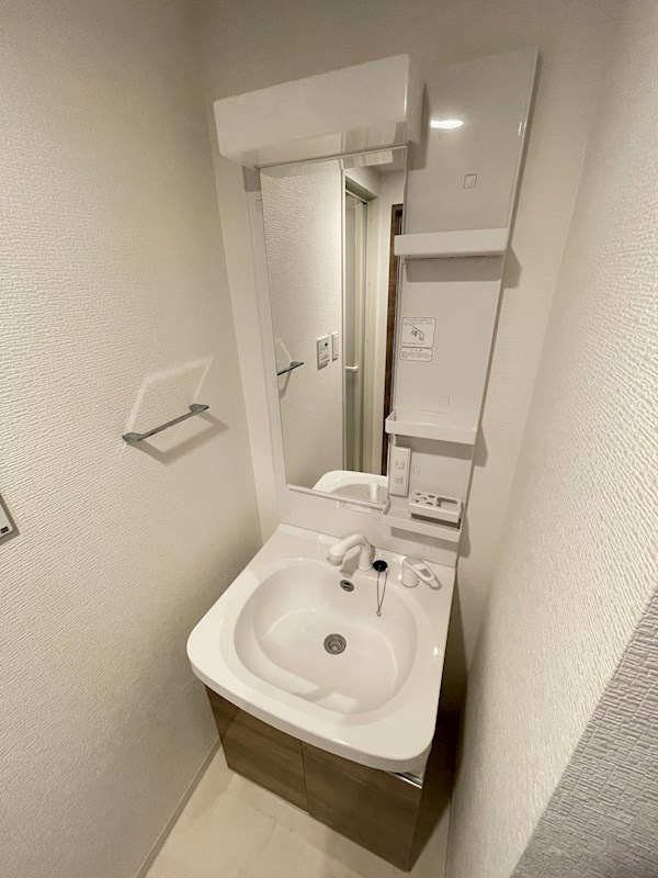 S-RESIDENCE中呉服の独立洗面台