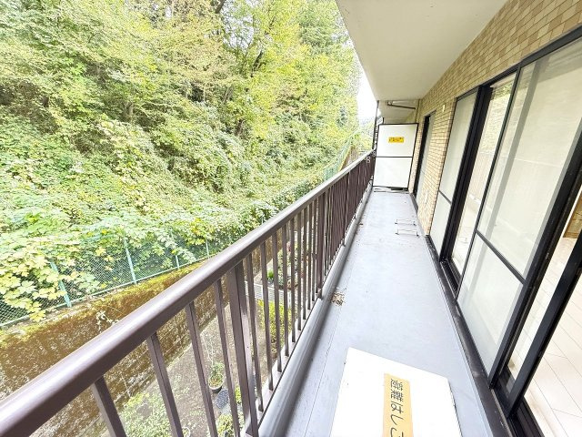 八王子北野台パークホームズのバルコニー|～北西と南西の両面バルコニー～
