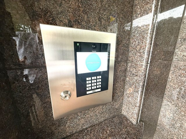 八王子北野台パークホームズの防犯設備|～オートロック付き、防犯性も安心です～