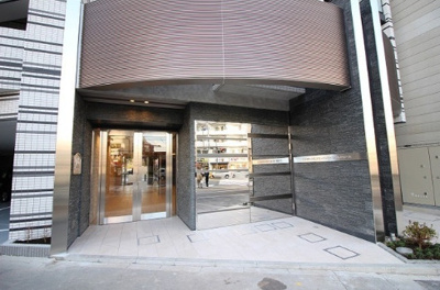 【エントランス】 | プレール・ドゥーク東新宿Ⅲ