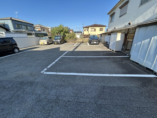 第2登貴和ハイツ 西棟の駐車場