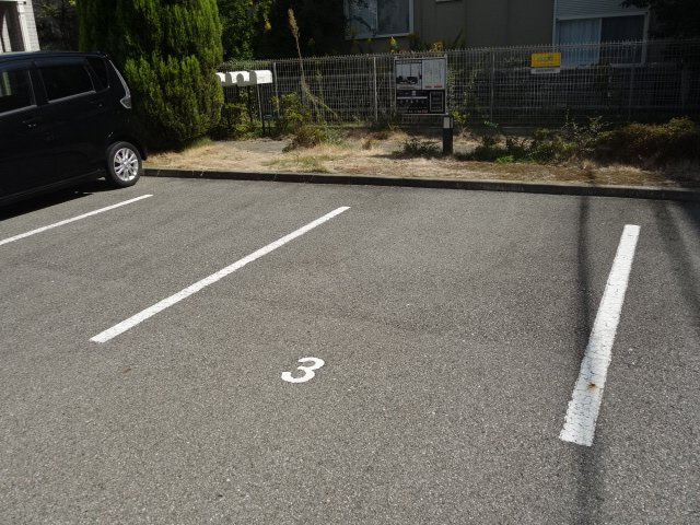 メルベーユ神戸の駐車場