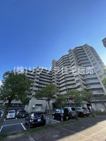 オークヒルズ香里三番館の外観|新しい生活にいかがでしょうか？外観はお住まいの顔になります。こだわりたいポイントですね。外壁塗装や屋根塗装のご相談も承っております。
■現地内覧・資金計画相談・住宅ローン相談もお問合せ受付中■