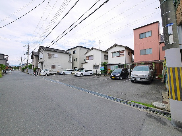富屋モータープール南の駐車場