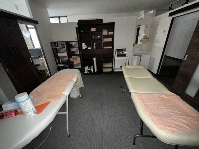 津山市上河原　エステサロン跡の内装