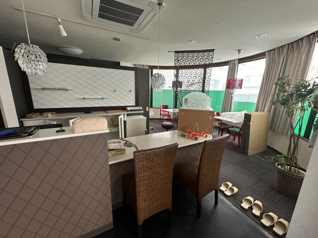 津山市上河原　エステサロン跡のロビー