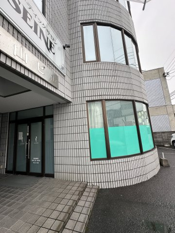 津山市上河原　エステサロン跡の外観