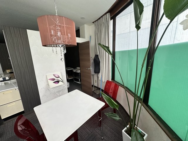 津山市上河原　エステサロン跡の内装