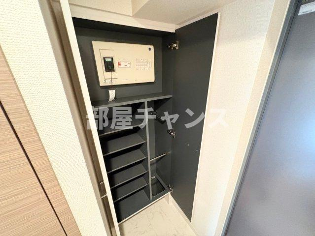 UURコート名古屋名駅の収納