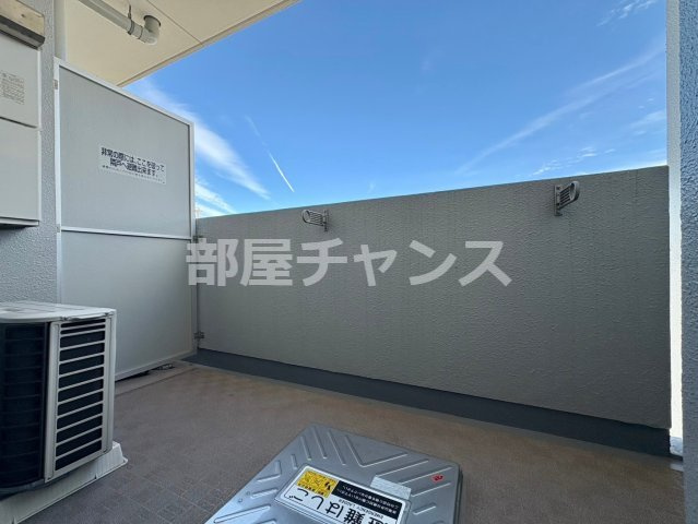 UURコート名古屋名駅のバルコニー