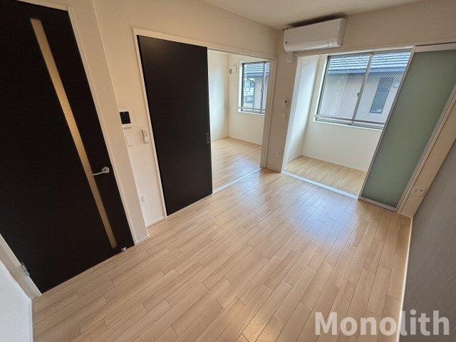 エテルネル8の居間・リビング