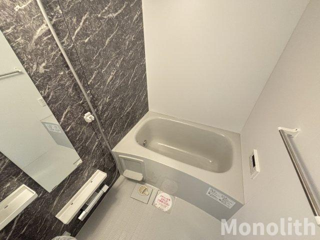 エテルネル8の浴室