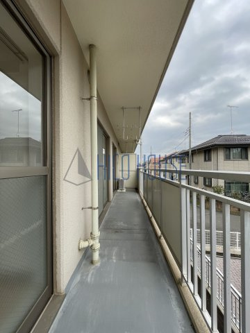 鶴ヶ島新町ハイツのバルコニー