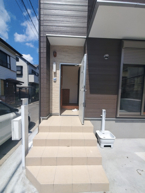 グランソフィア岩槻城町のエントランス|落ち着いたエントランスです