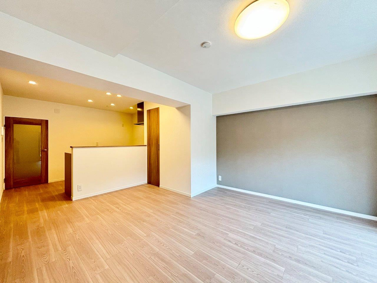 スターハイツ住吉川の居間・リビング