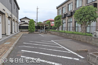 【駐車場】 | ヴィラージュ
