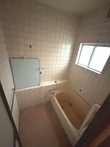 堺市中区深阪1丁　戸建の浴室