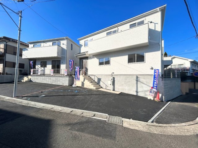 【前面道路含む現地写真】 | ◆旭区上白根新築全2棟2号棟◆ | ◆前面道路も幅員があり車の運転も安心！前面道路は閑静な住宅地。車通りの少ない道路です。お子様にも安心です。


