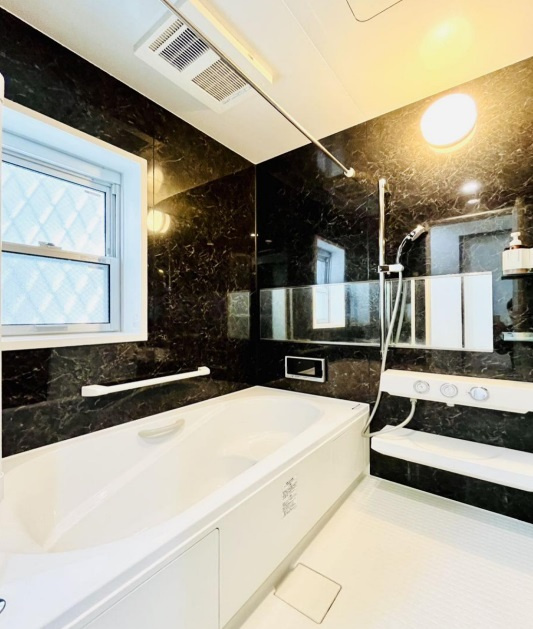 豊島区池袋本町３丁目の店舗の浴室