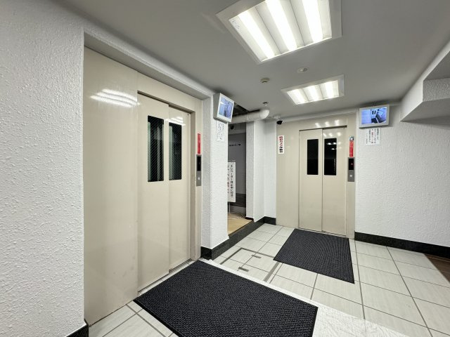 ソフトタウン小島町のその他共用部分|エレベーターが２基あります