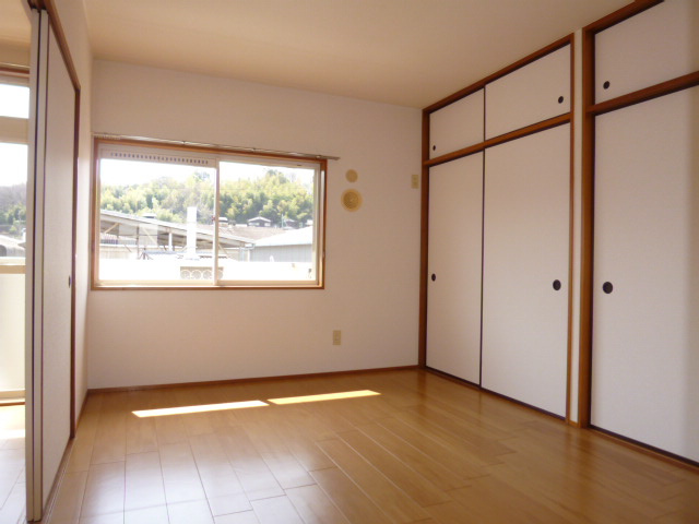 シャトレーヌ柳田Bの寝室|洋室