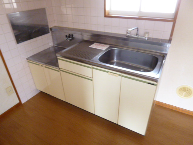 シャトレーヌ柳田Bのキッチン