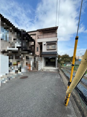 【前面道路含む現地写真】 | 高槻市郡家新町　中古戸建