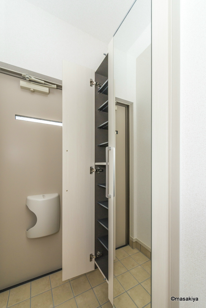 タッセルの玄関|下駄箱