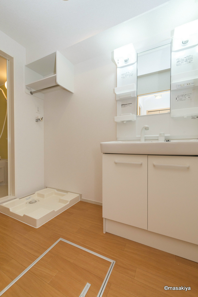 タッセルの洗面所|洗面・脱衣　シャンプードレッサー付き。