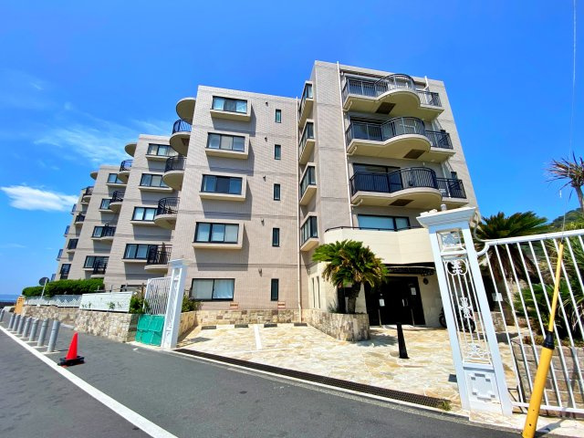 マイキャッスル葉山の外観