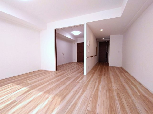 ダイヤモンドライフ森の里ヒルズの居間・リビング