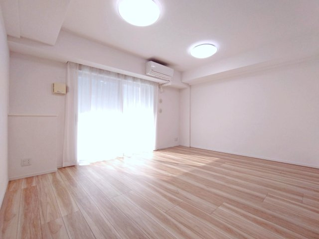 ダイヤモンドライフ森の里ヒルズの居間・リビング