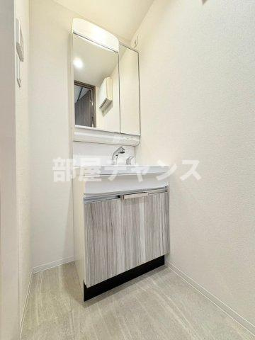 プレサンス名駅南エディフィスの独立洗面台