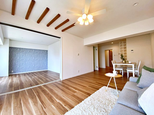 ライオンズマンション長者ヶ崎の居間・リビング