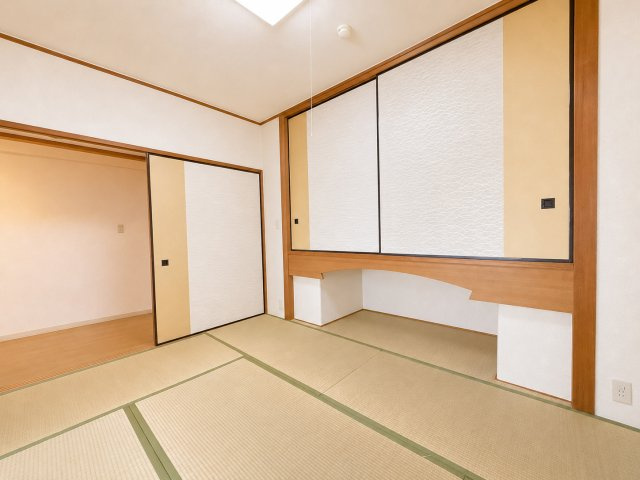 シーサイド・リゾート南房総貴賓館の和室|※画像の一部はAIを用いて加工・編集しています。実際の状況と異なる場合がありますので、ご了承下さい。