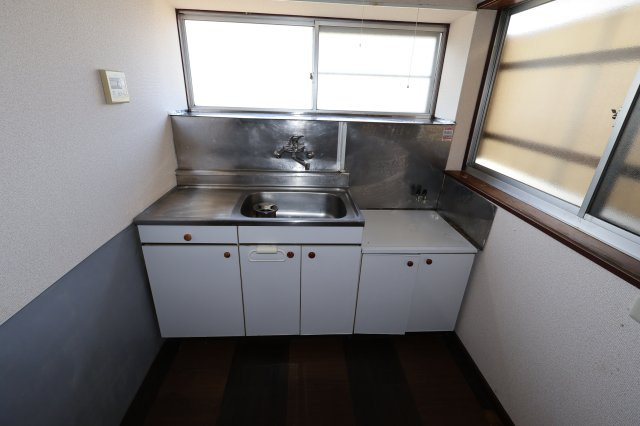 衣川貸家・細越2丁目のキッチン