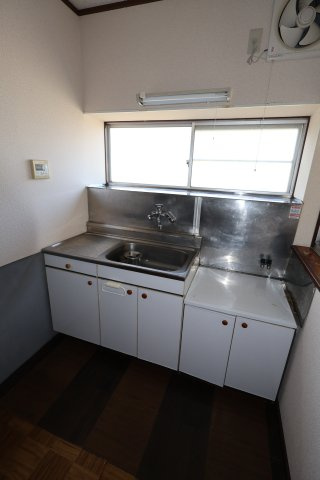 衣川貸家・細越2丁目のキッチン