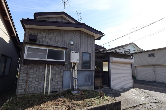 衣川貸家・細越2丁目の外観
