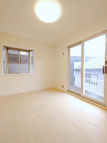 相模原市南区上鶴間二丁目戸建の洋室