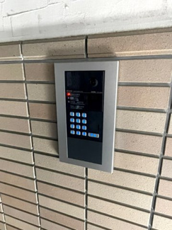 【防犯設備】 | グローバル嵯峨 | オートロック