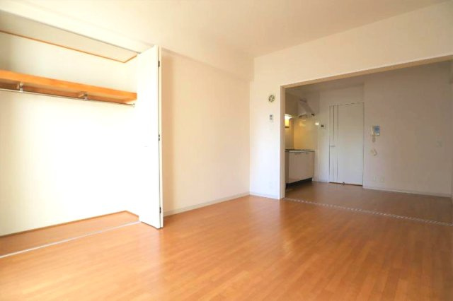 ア・ミュゼ新大阪の洋室