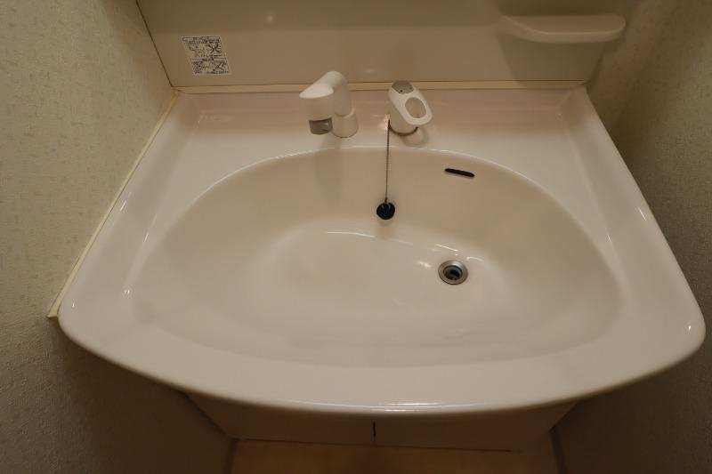 ア・ミュゼ新大阪の独立洗面台