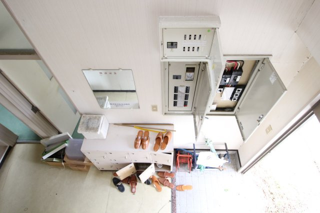 診療所　筑西市樋口の玄関|2階から見た1階スタッフ玄関