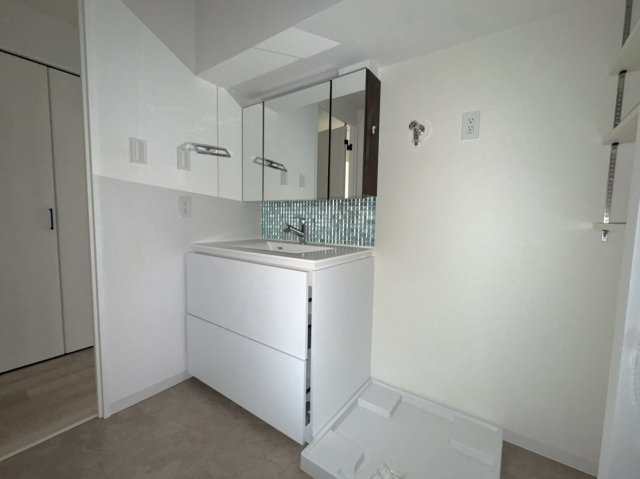 【独立洗面台】