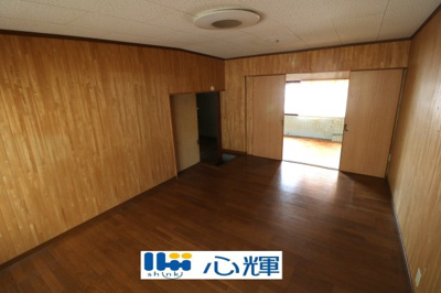 【洋室】 | 中央町2丁目・鉄筋コンクリート造4階建（3階＋屋上） | 2階