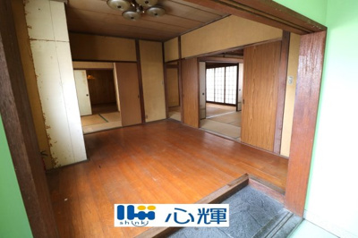 【内装】 | 中央町2丁目・鉄筋コンクリート造4階建（3階＋屋上） | 3階・居住スペース（入口）